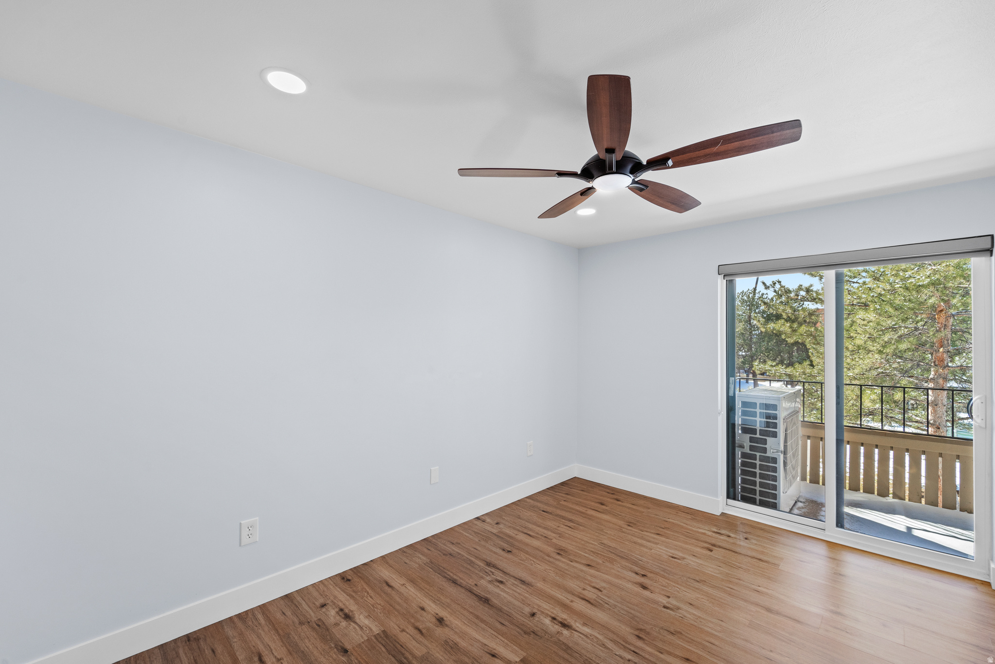 TOWNE PARK CONDOMINUMS PHASE III - Residential