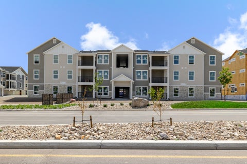 Condo For Sale - 6667 W Twin Rocks Ln #F304<br/> Herriman, UT 84096