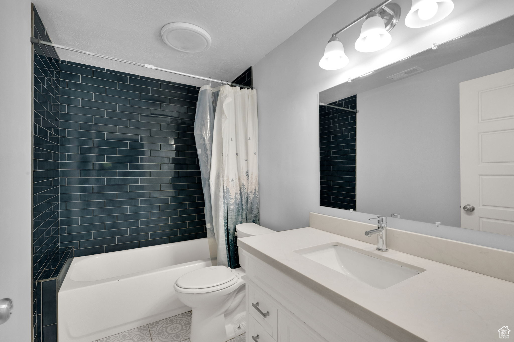 BOULDER SPRINGS - Residential