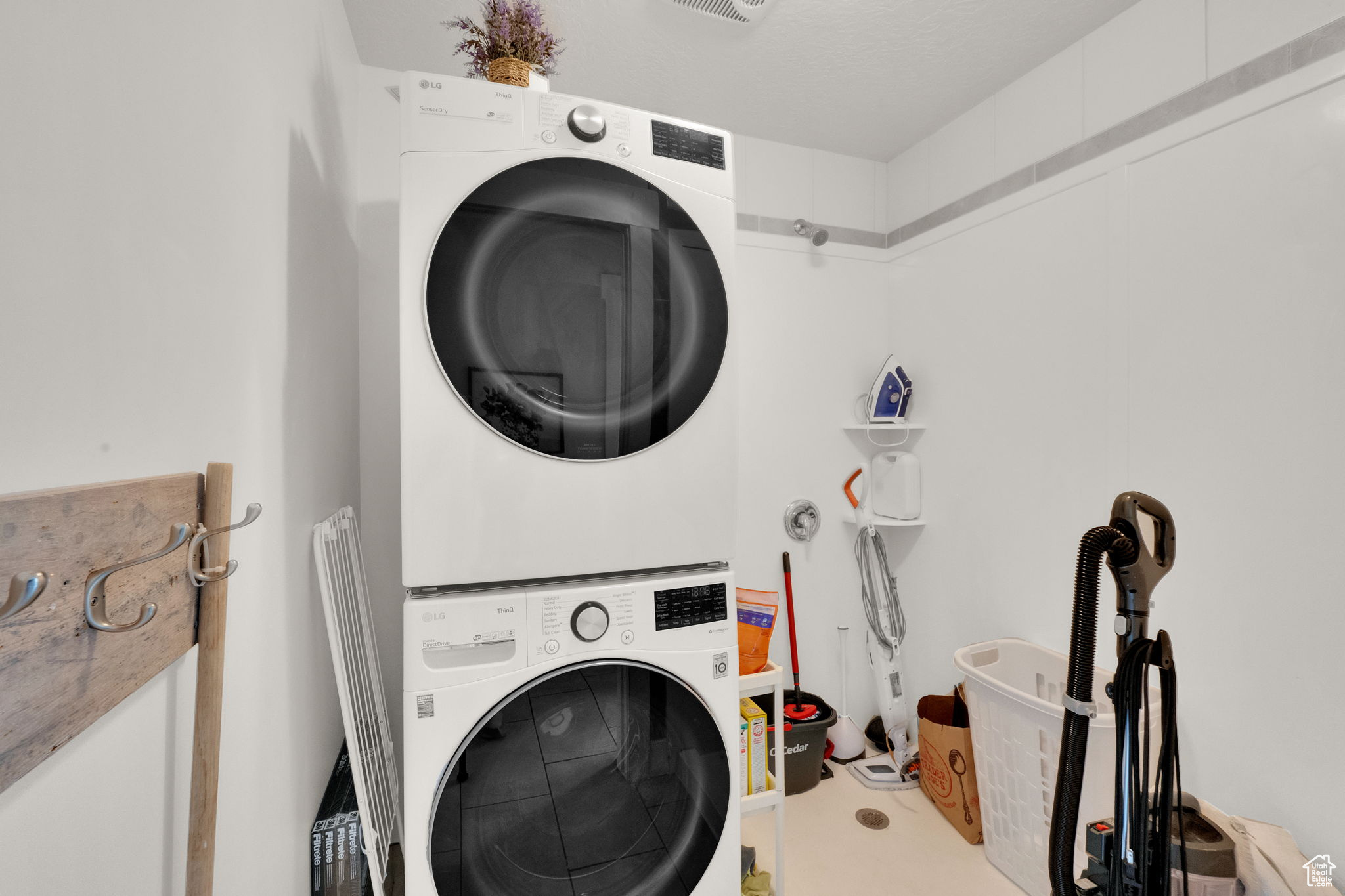 BOULDER SPRINGS - Residential