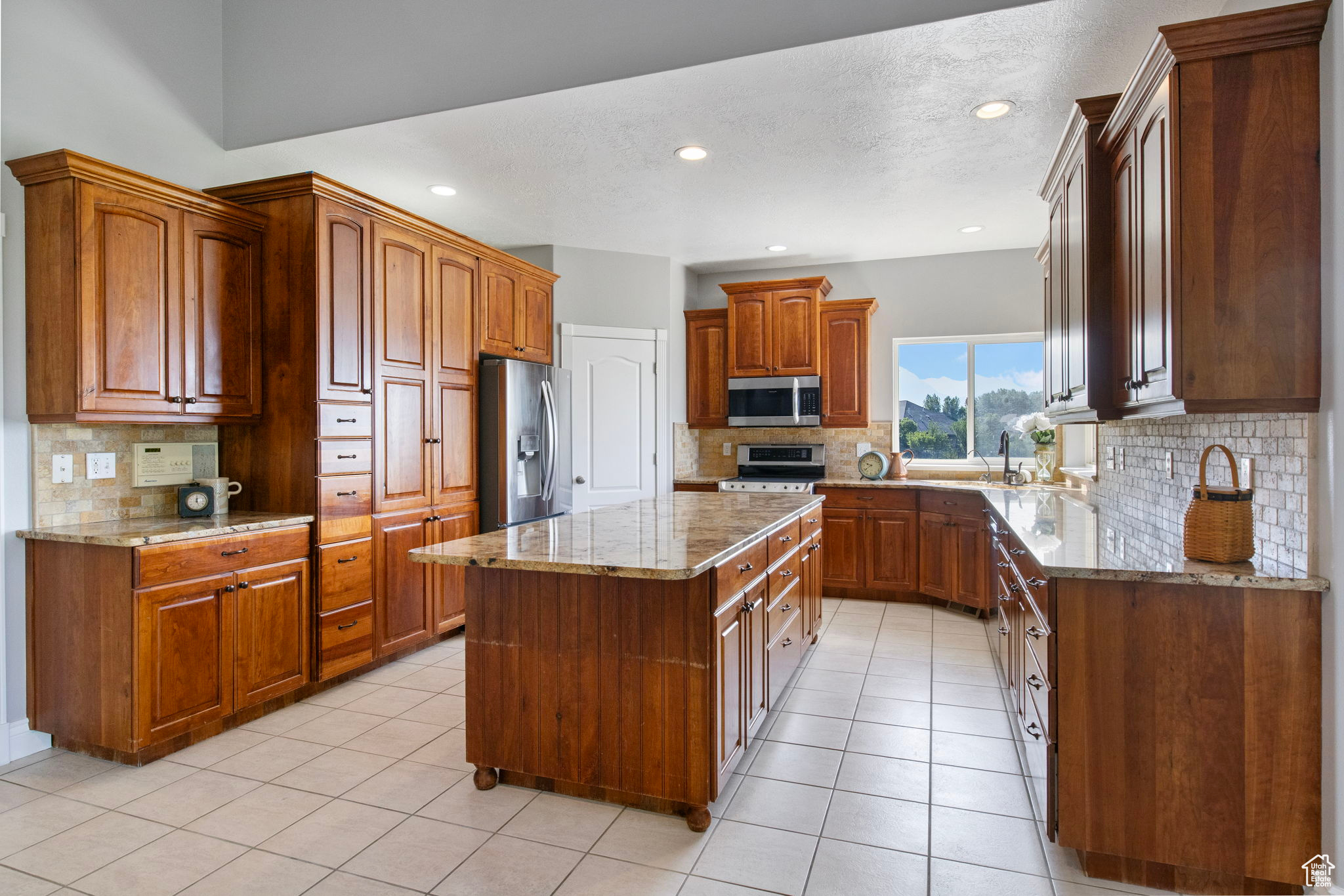 TIMPANOGOS ESTATES - Residential