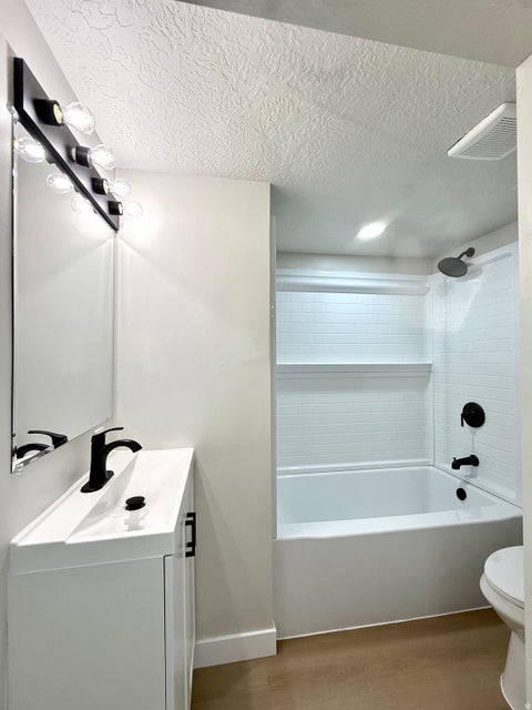Tiny photo for 152 S 400 E, Clearfield, UT 84015 (MLS # 2182554)
