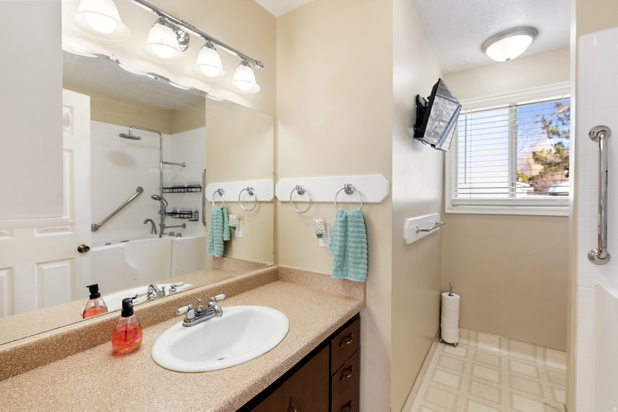 WILLOW WEST - Residential