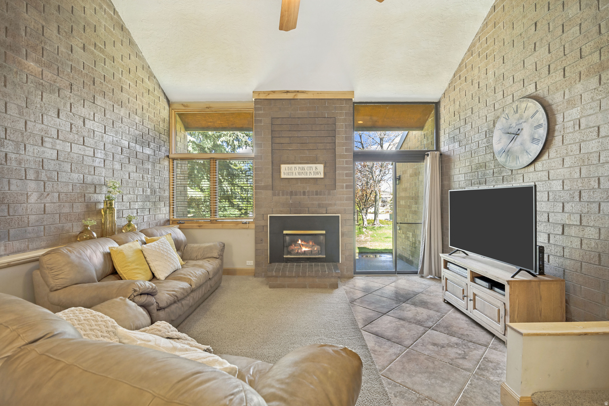 PARK AVENUE CONDOMINIUMS - Residential
