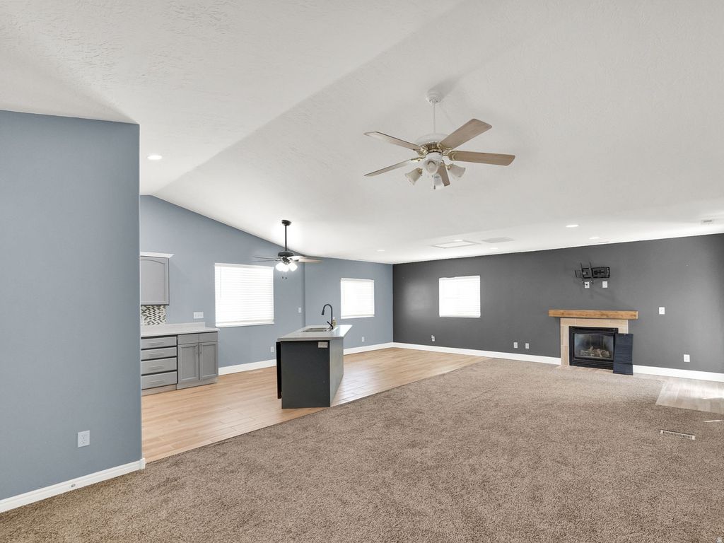 Photo of 4645 W EMMA MINE DR, Herriman, UT 84096 (MLS # 2157909)