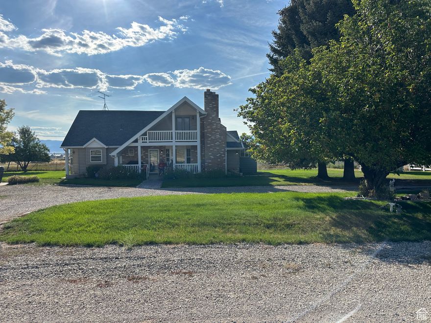 This charming farmhouse is nestled on just under 4.5 acres, located just outside the Mount Pleasant city limits-close enough to enjoy nearby conveniences, yet far enough to experience peaceful country living. Bring your horses, chickens, and enjoy the tranquility of rural life!   Square footage figures are estimated.  Buyer and buyer's agent to verify all information.