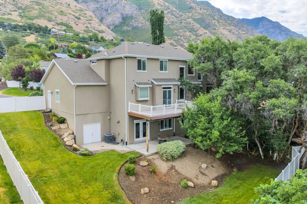 Photo of 4145 N FOOTHILL DR, Provo, UT 84604 (MLS # 2172803)