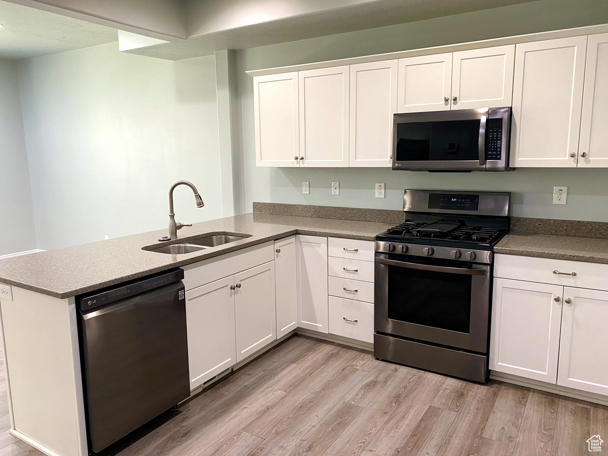 3080 S Newington Ln, West Valley City, Utah image 3