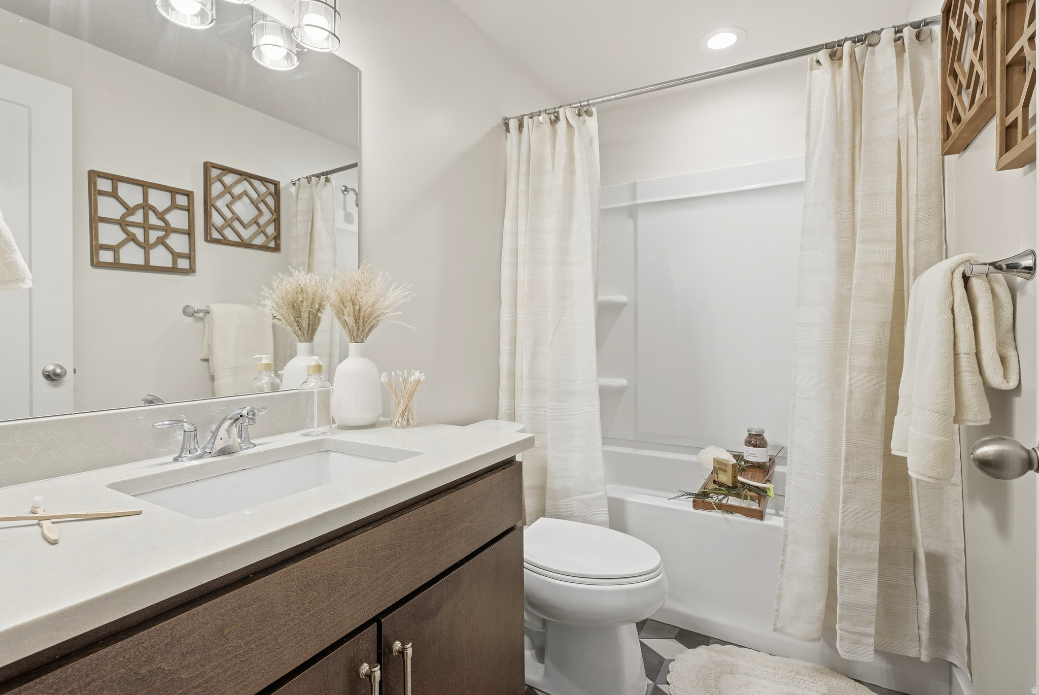 DAYBREAK - Residential