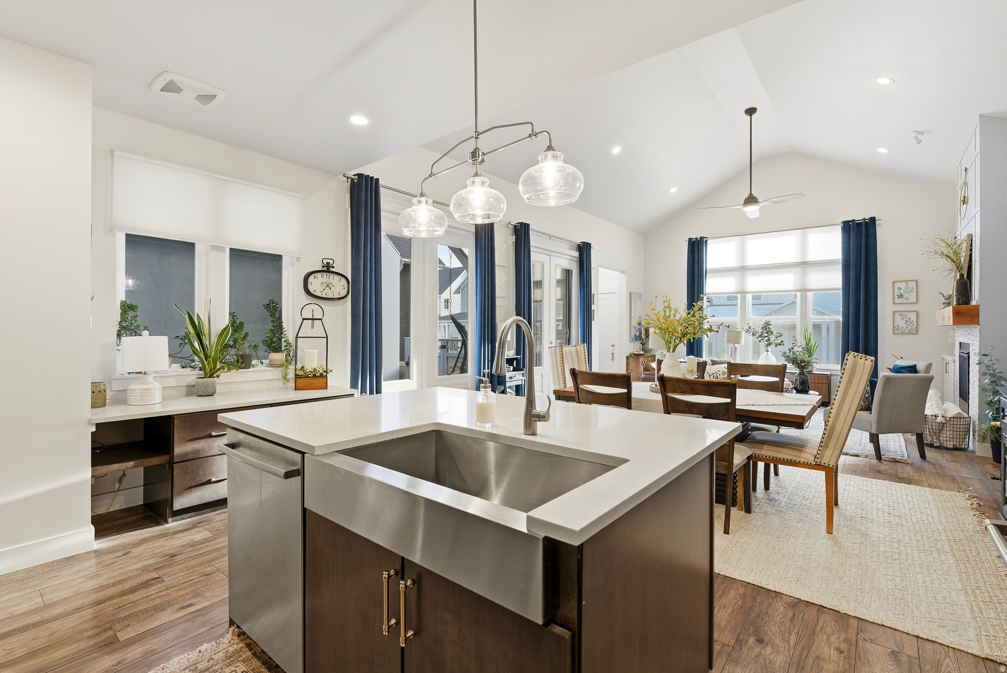 DAYBREAK - Residential