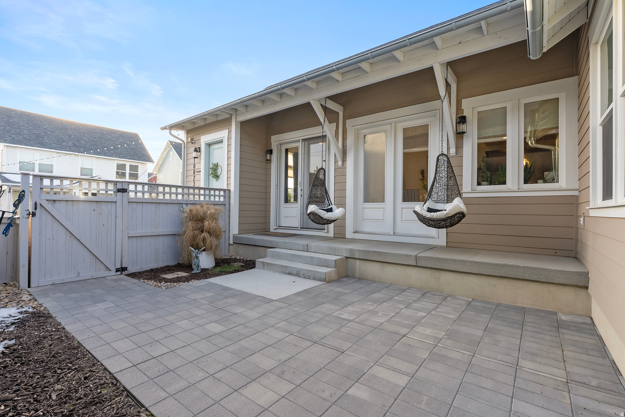 DAYBREAK - Residential