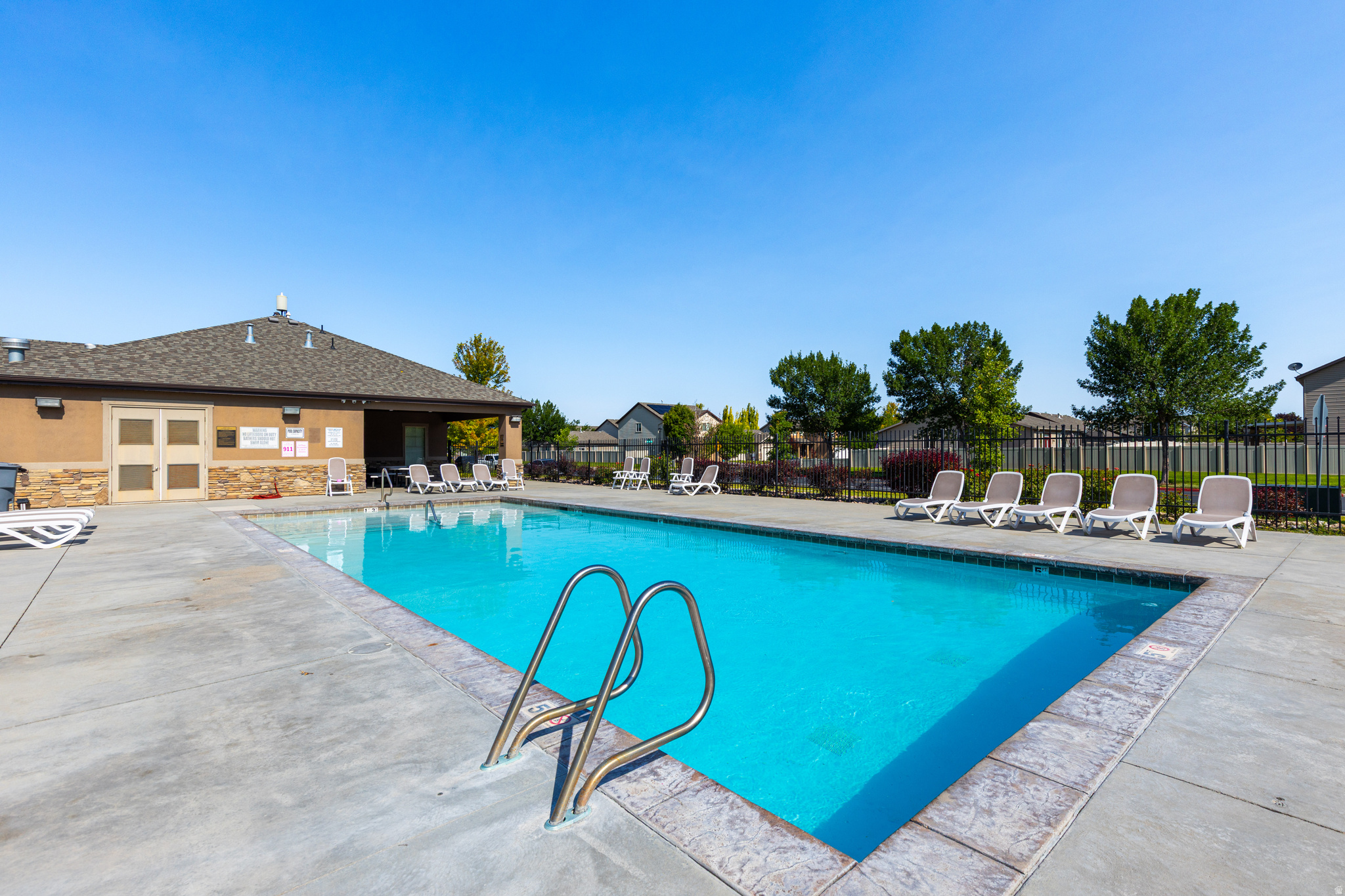 FOXBORO NORTH - Residential