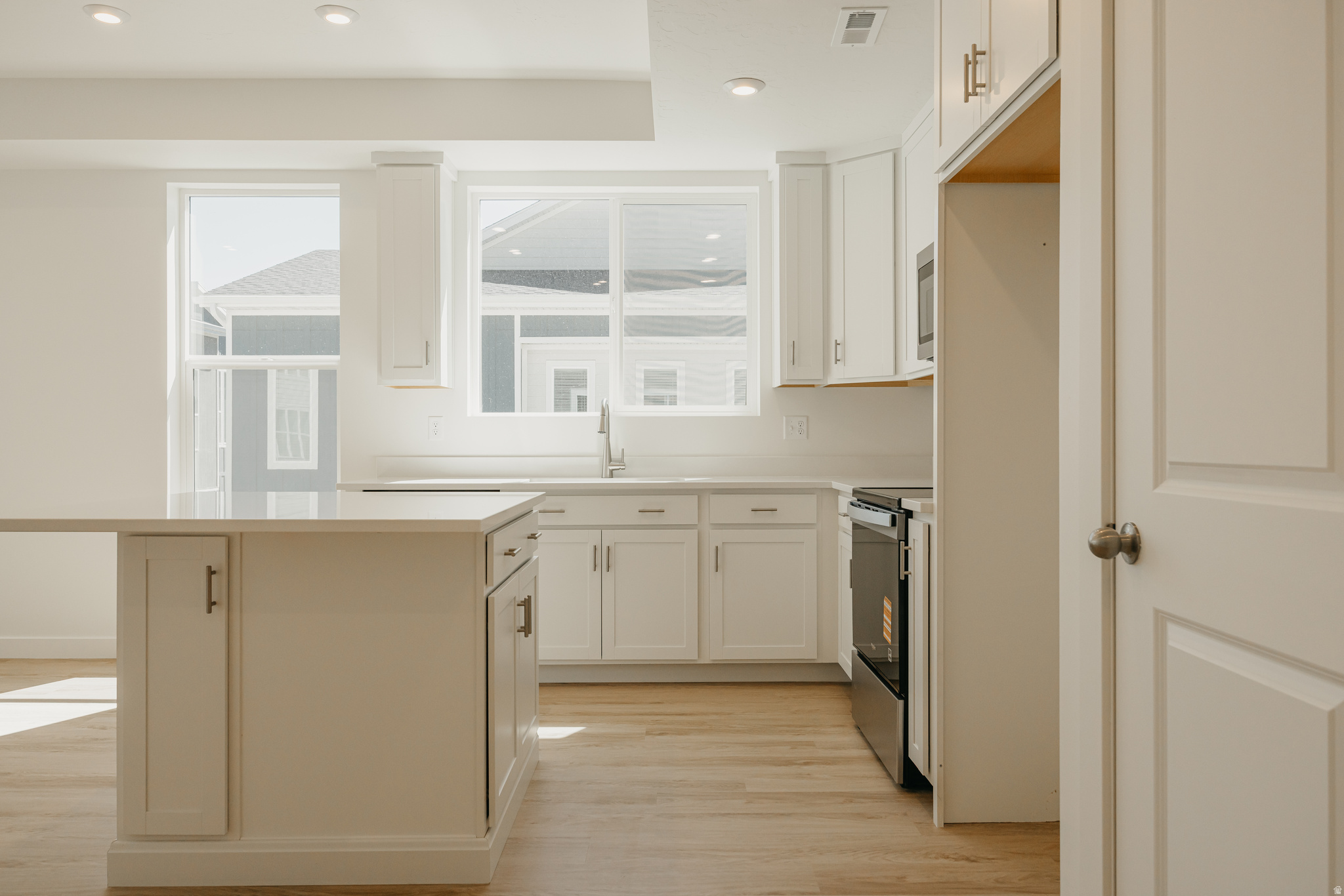 PROMINENCE POINT - Residential