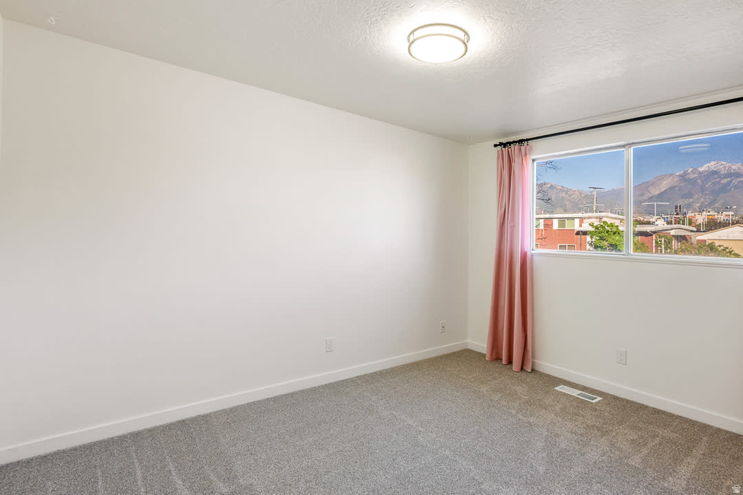 UTAHNA-MURRAY - Residential
