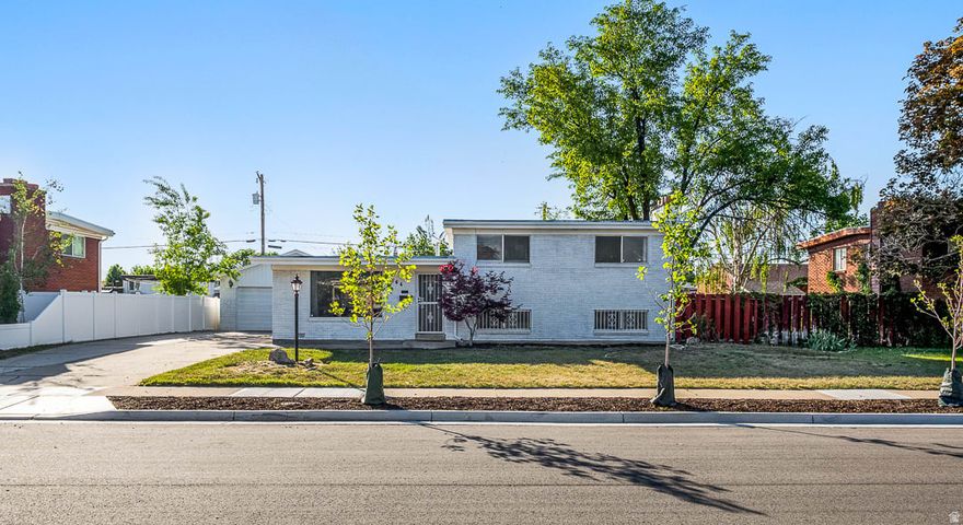 Come see this beautifully remodeled home on a quiet street in the heart of Murray! This home has been meticulously cared for and includes many upgrades made by the current owner. Newer kitchens and baths, new carpet throughout, new high-efficiency furnace and central air conditioning, new PEX supply lines, and new black iron gas lines are installed in the home. The spacious back yard is fully fenced for doggos and kiddos. An oversized 2 car detached garage provides plenty of space for storage, tools, and recreation equipment. Square footage is based on a pervious listing, buyer to verify all information.