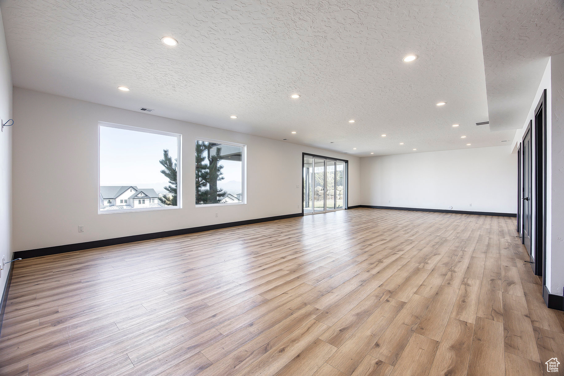 4876 W Step Rock Ln, Herriman, Utah image 38