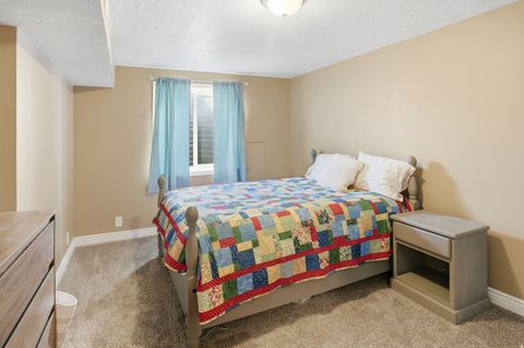 Tiny photo for 1328 N QUINCY AVE E, Ogden, UT 84401 (MLS # 2126449)