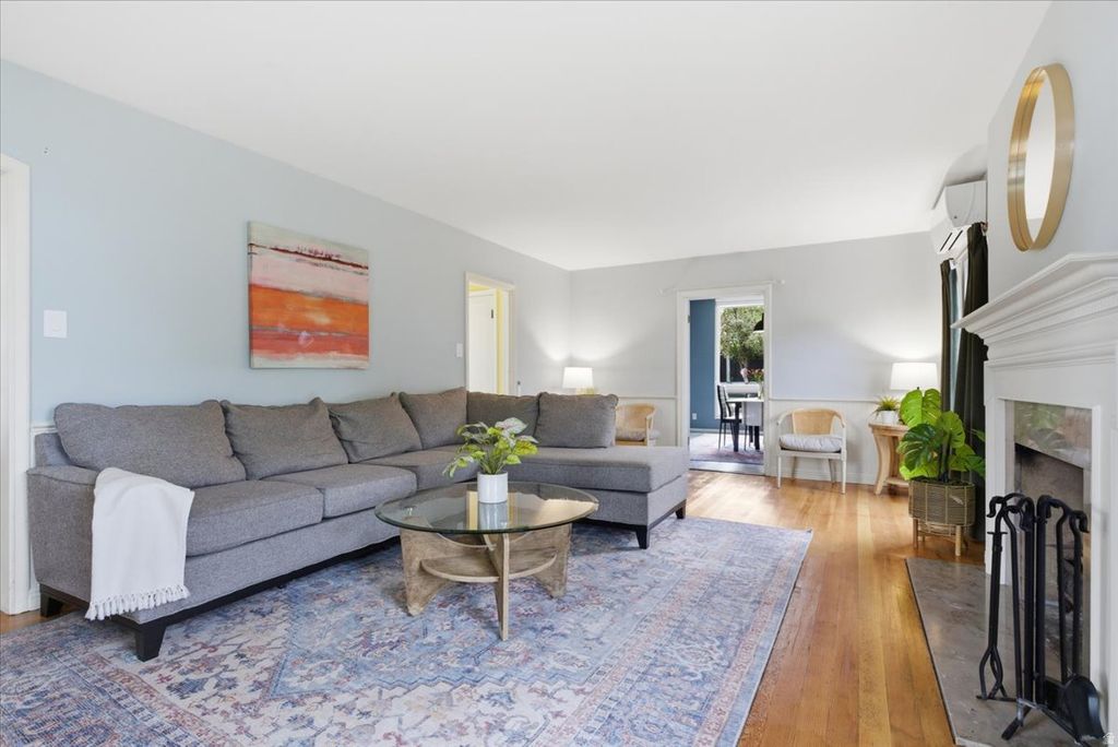 Photo of 2009 E 1300 S, Salt Lake City, UT 84108 (MLS # 2152799)