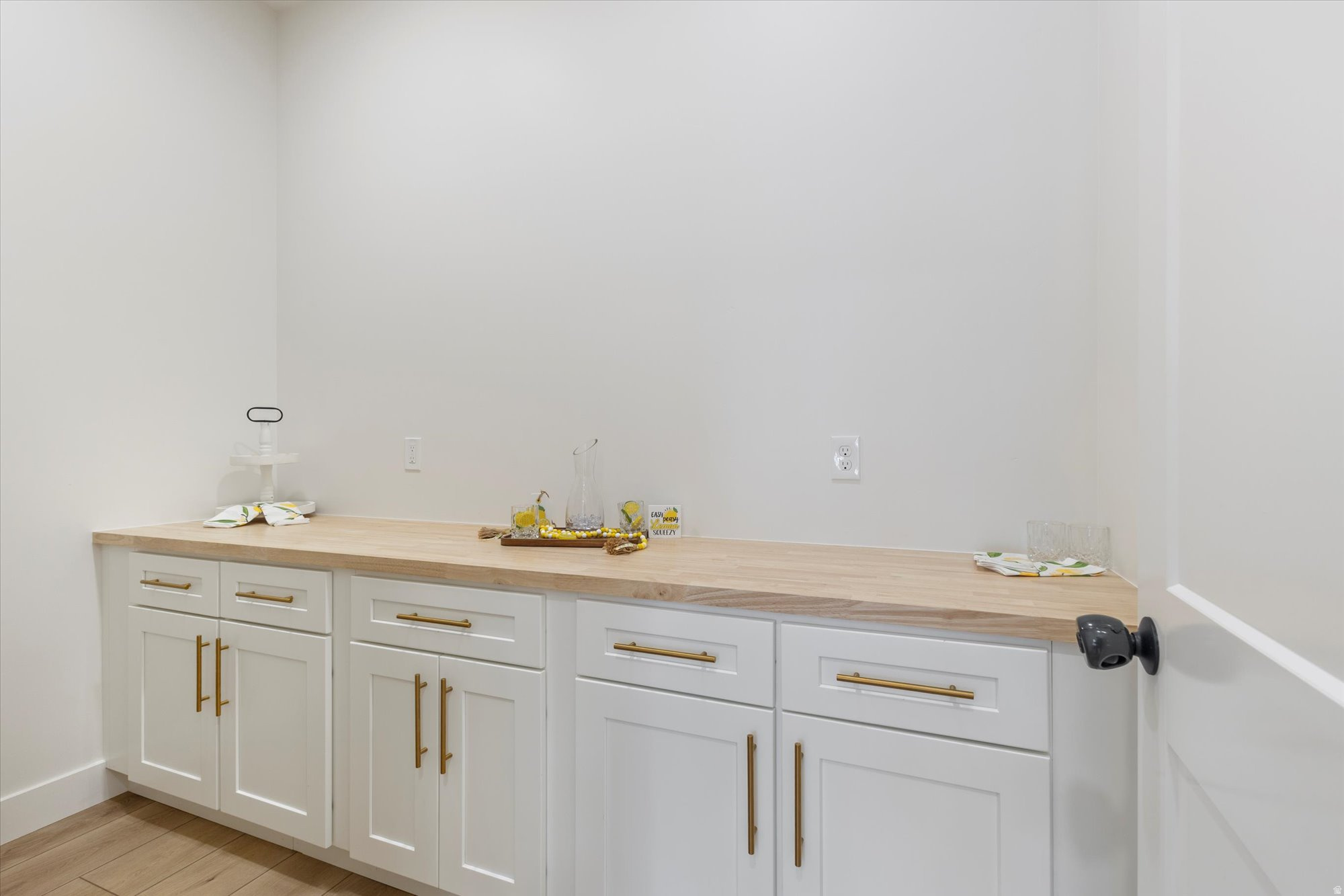 NIEL WHITING FARM - Residential