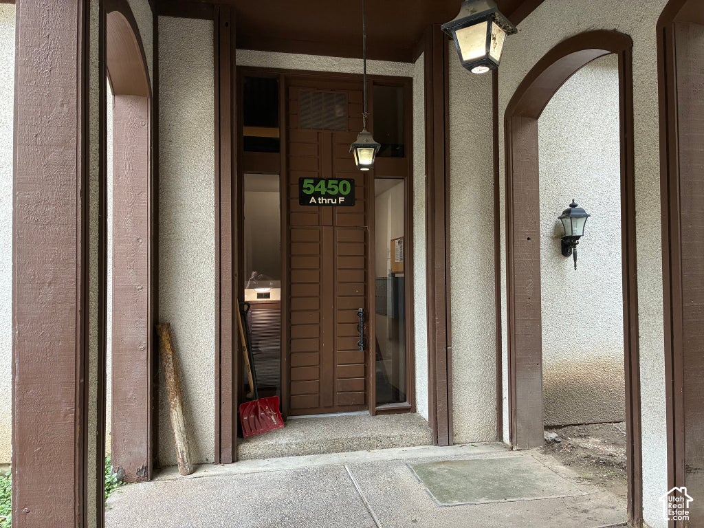 Photo of 5450 S WILLOW LN #APT D, Murray, UT 84107 (MLS # 2189773)