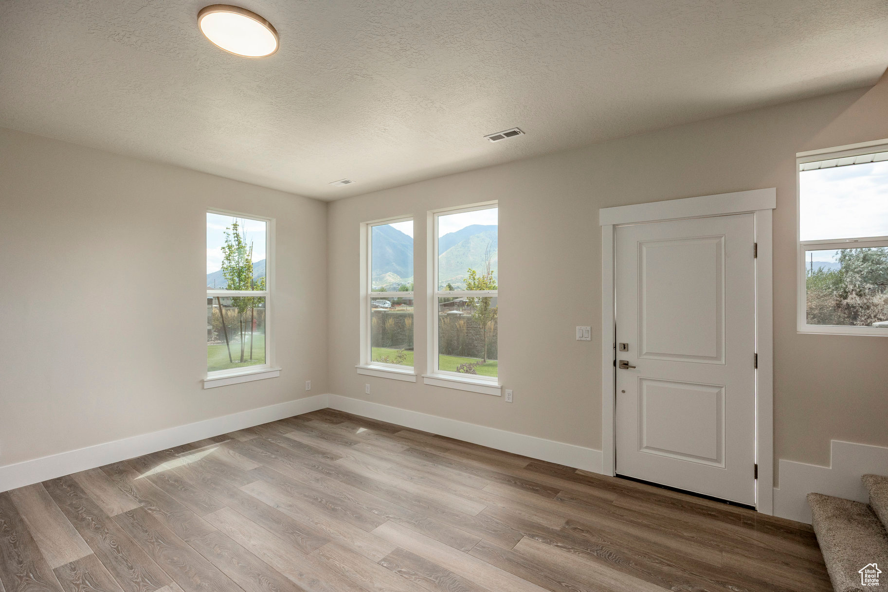 RIDGE - Residential