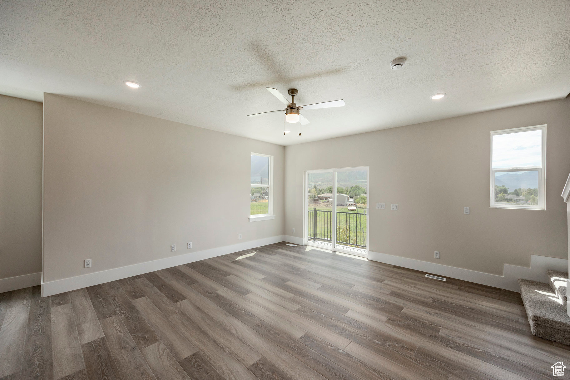 RIDGE - Residential