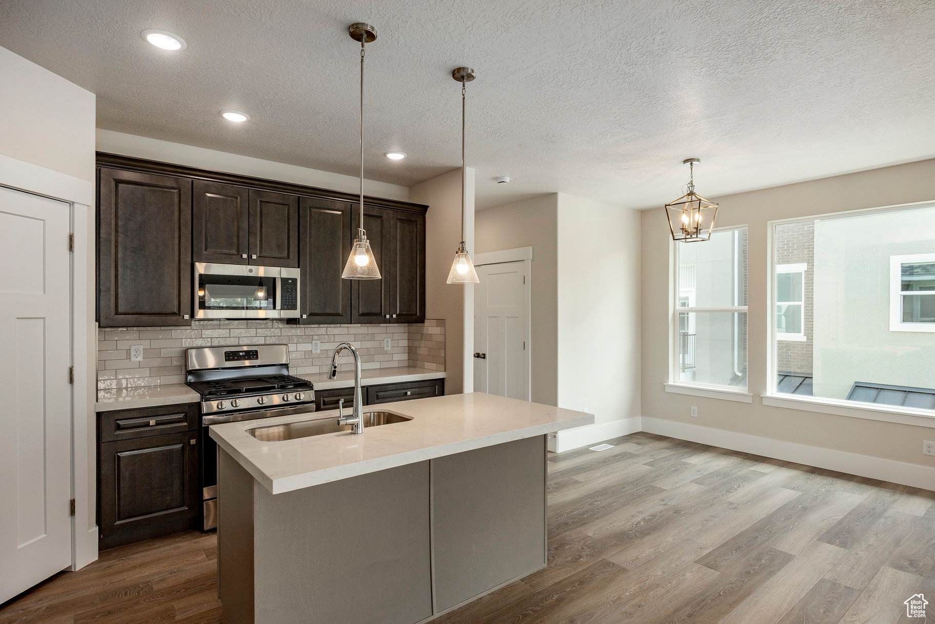 RIDGE - Residential