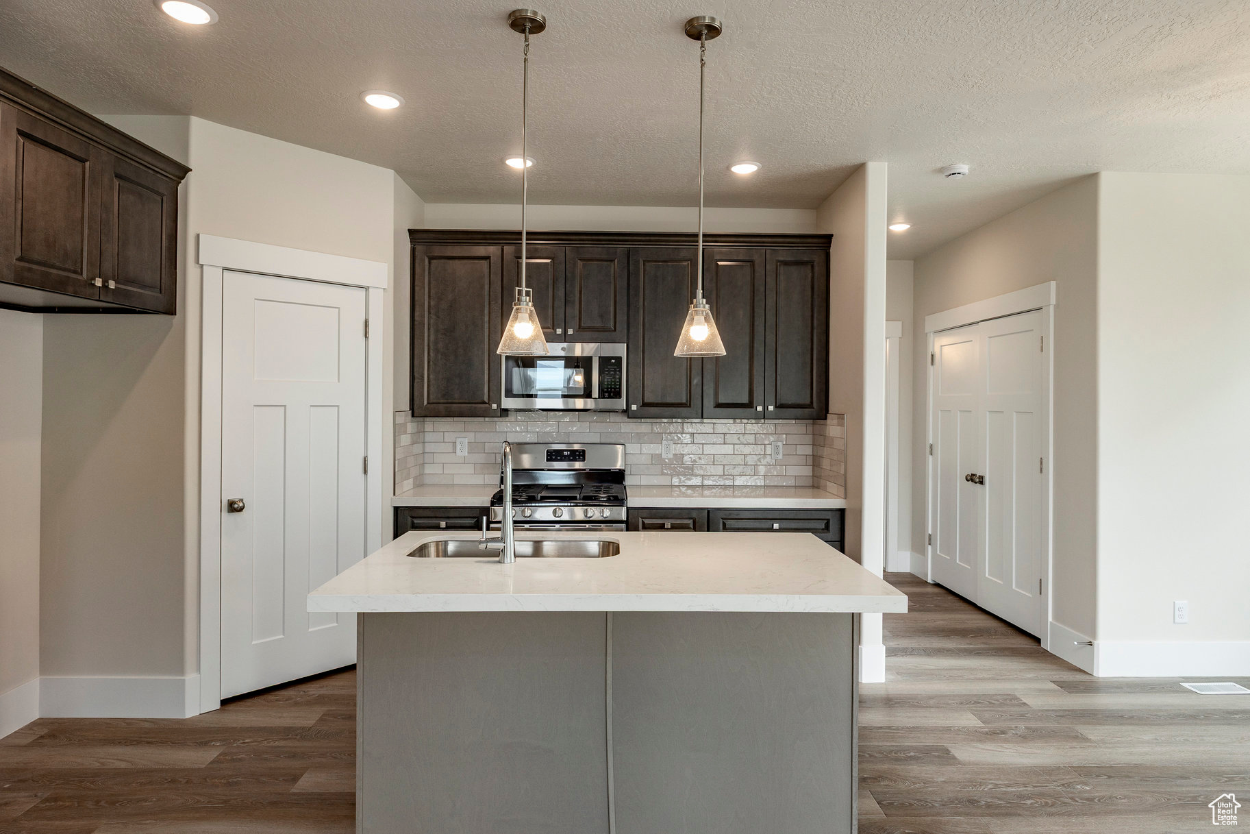 RIDGE - Residential