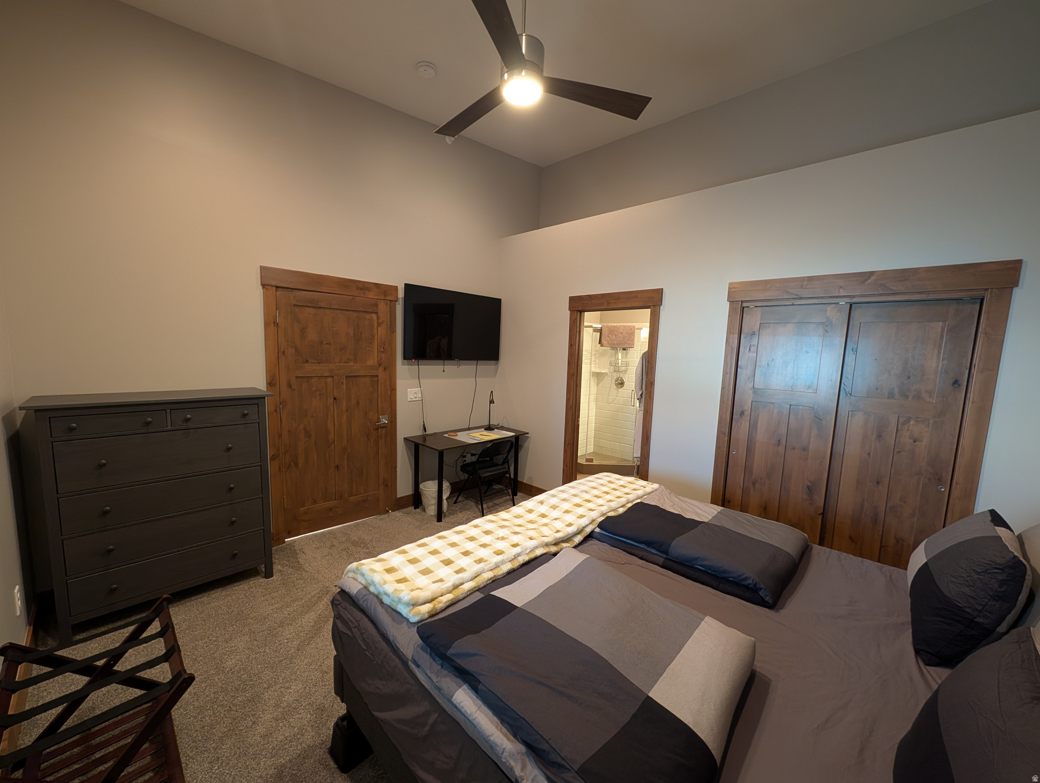 THE RIDGE TOWNHOMES - Residential