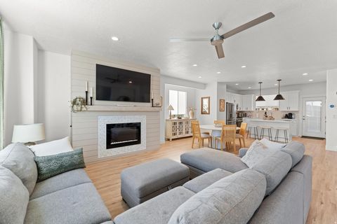 Tiny photo for 1022 W SHADOW BROOK LN, Lehi, UT 84048 (MLS # 2147461)