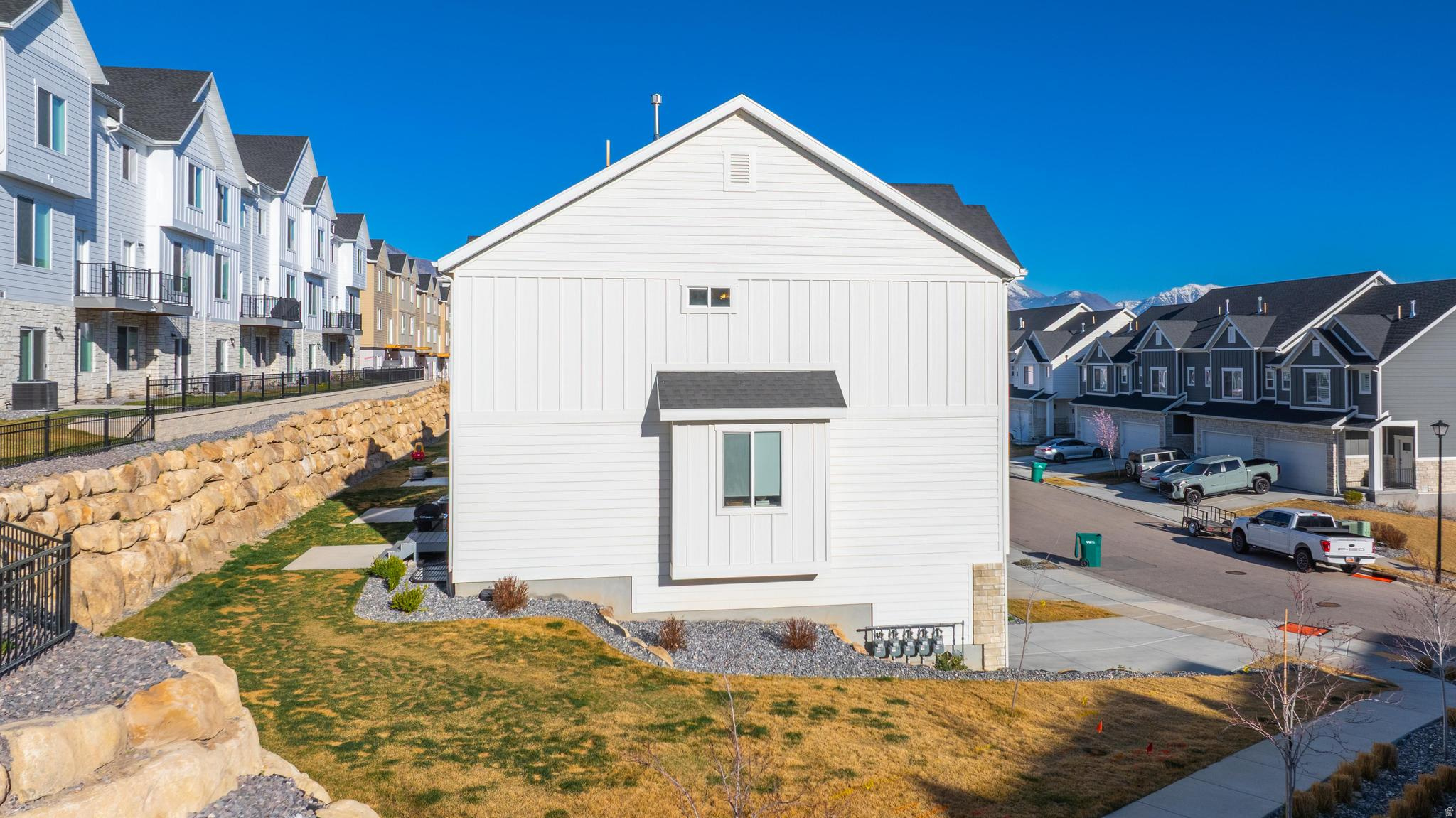 RIDGEVIEW - Residential