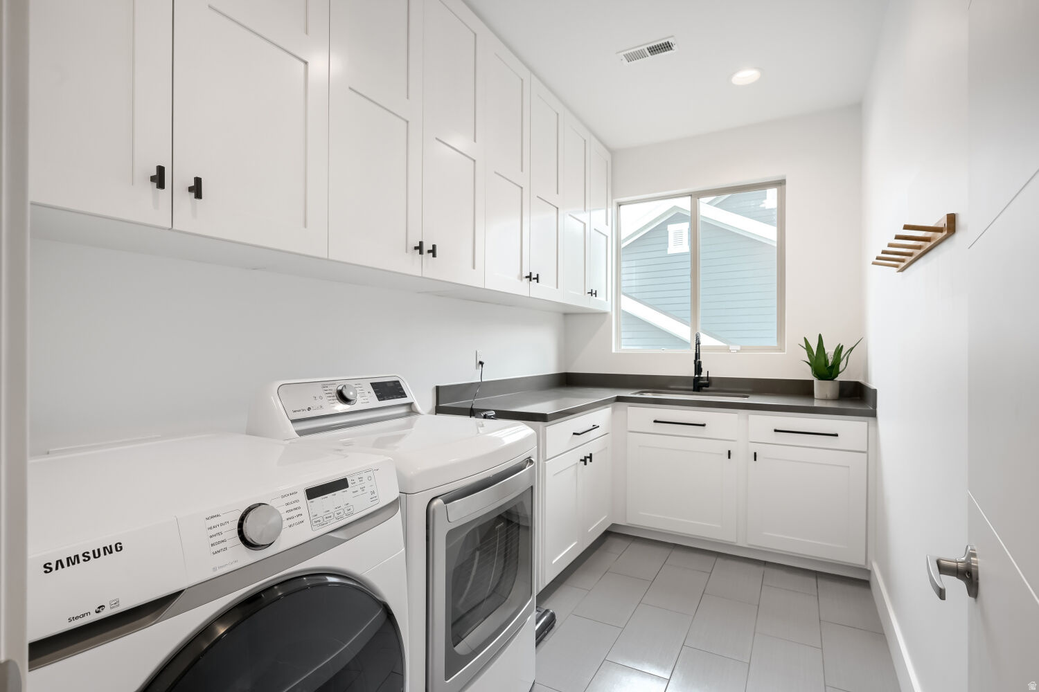 EAGLE SUMMIT PHASE 1 - Residential