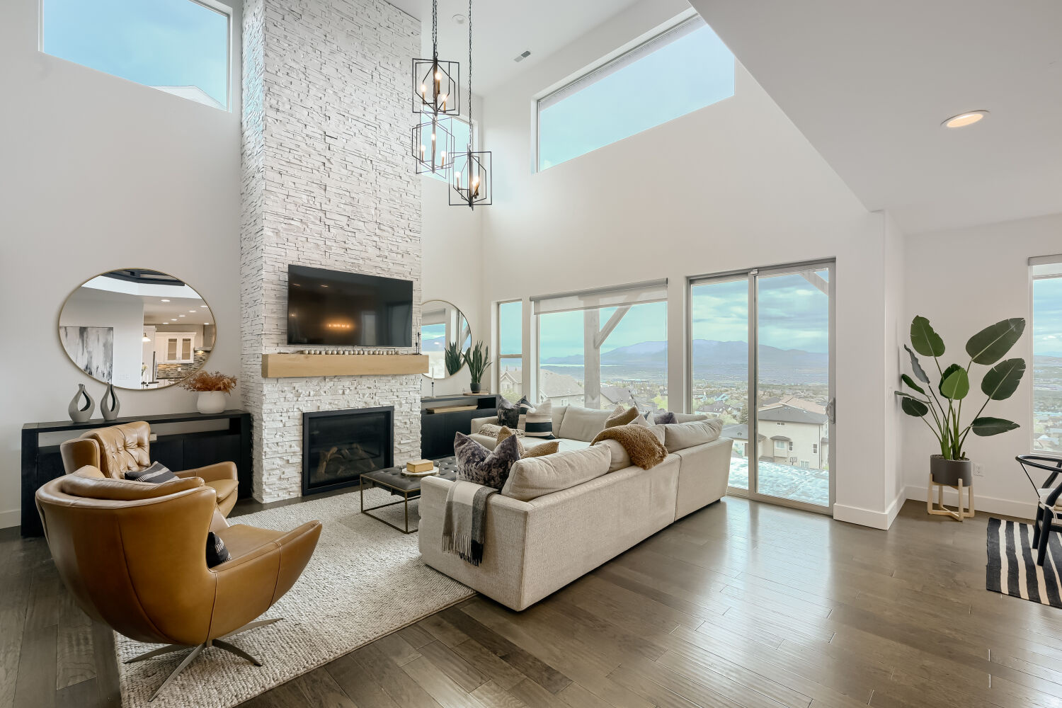 EAGLE SUMMIT PHASE 1 - Residential