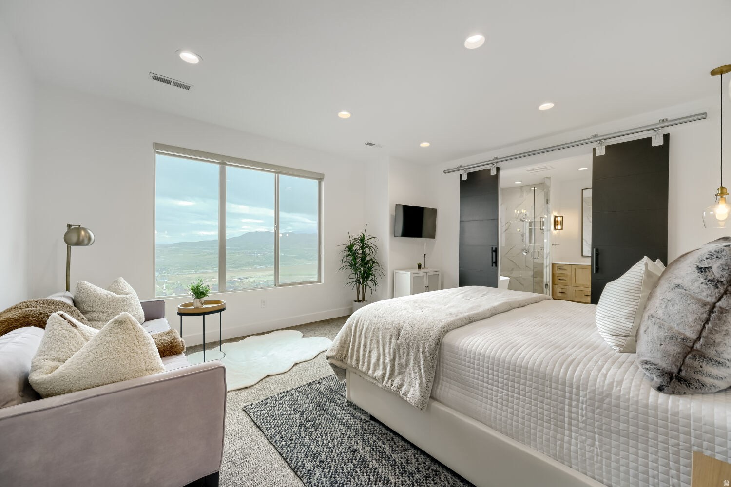 EAGLE SUMMIT PHASE 1 - Residential