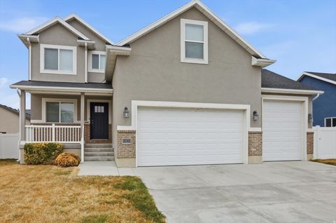 Tiny photo for 2142 W 3100 S, West Haven, UT 84401 (MLS # 2140065)