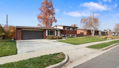 Tiny photo for 1503 N 300 W, Bountiful, UT 84010 (MLS # 2124470)