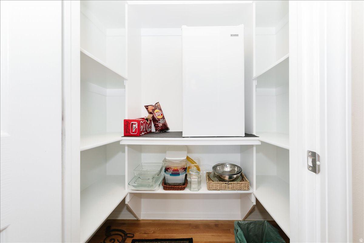 SHADOW BLUFF ESTATES - Residential