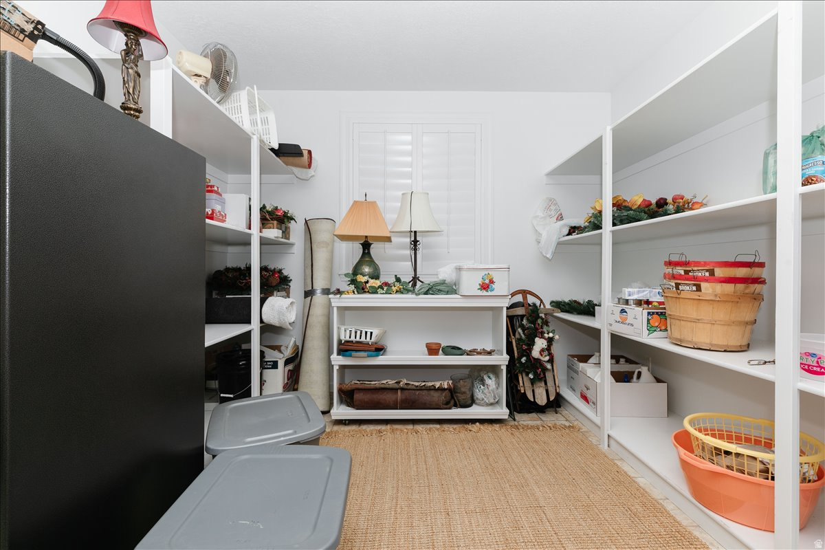 SHADOW BLUFF ESTATES - Residential