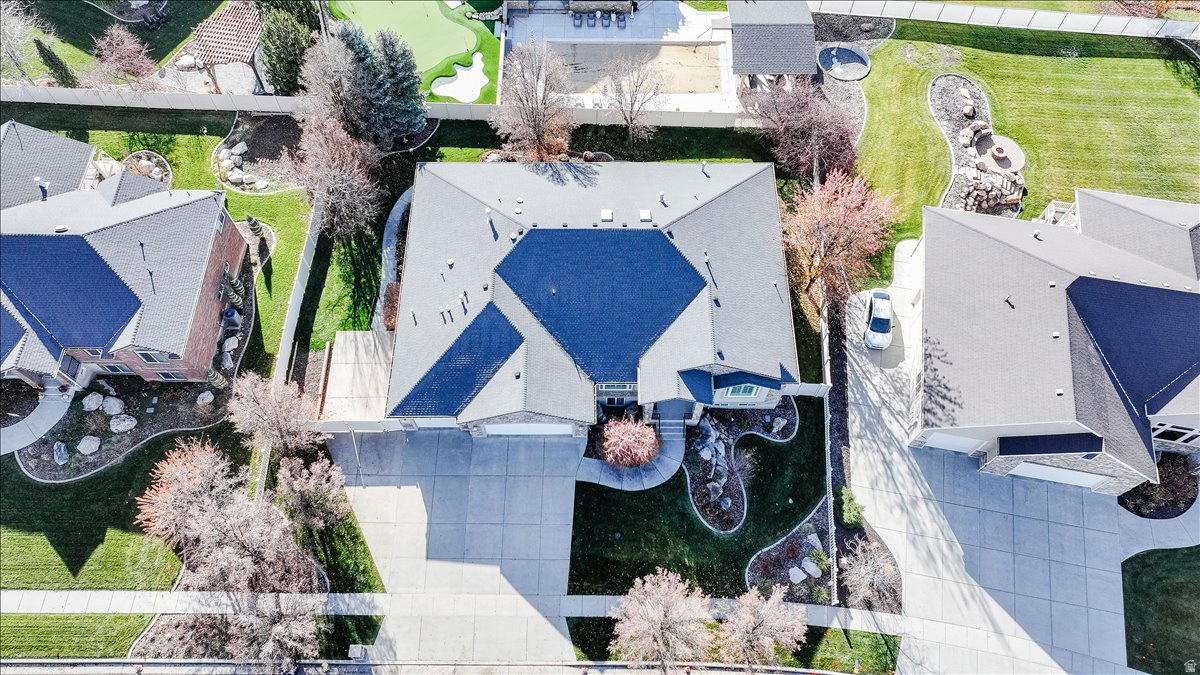 SHADOW BLUFF ESTATES - Residential