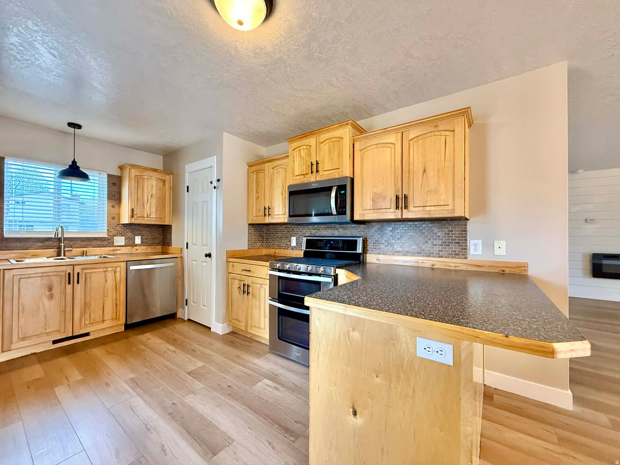 MAESER MEADOWS - Residential