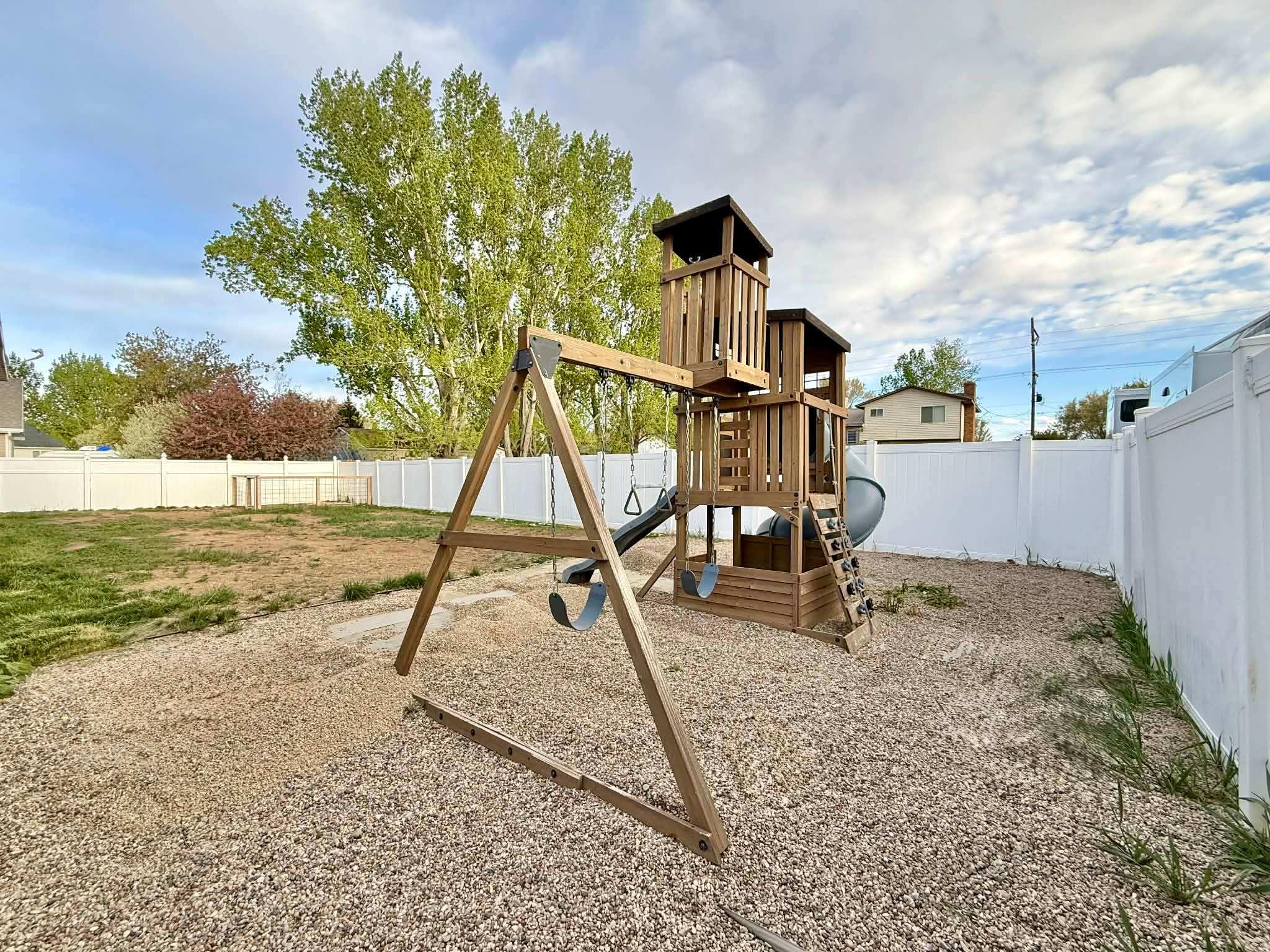 MAESER MEADOWS - Residential