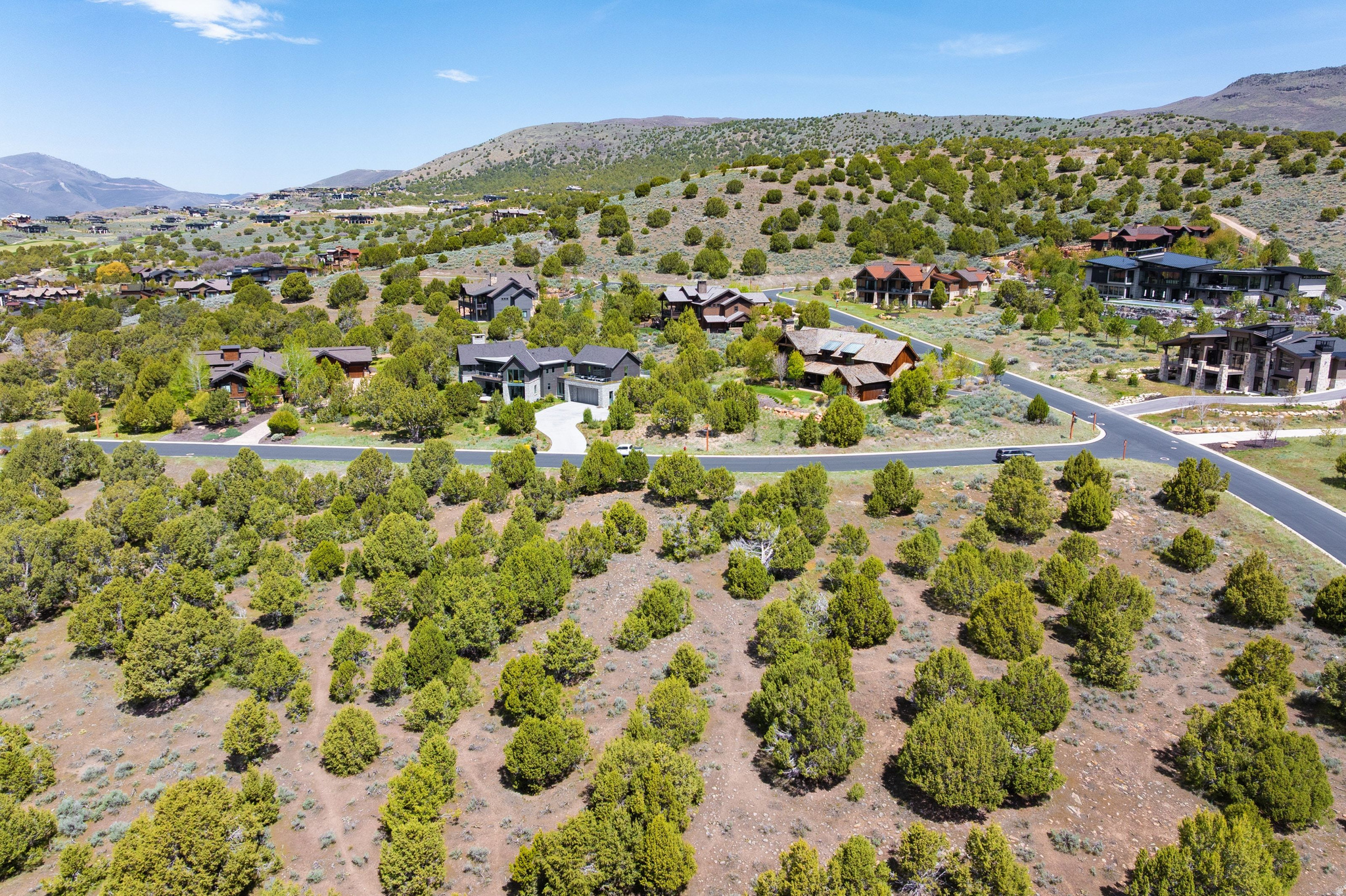 RED LEDGES - Land