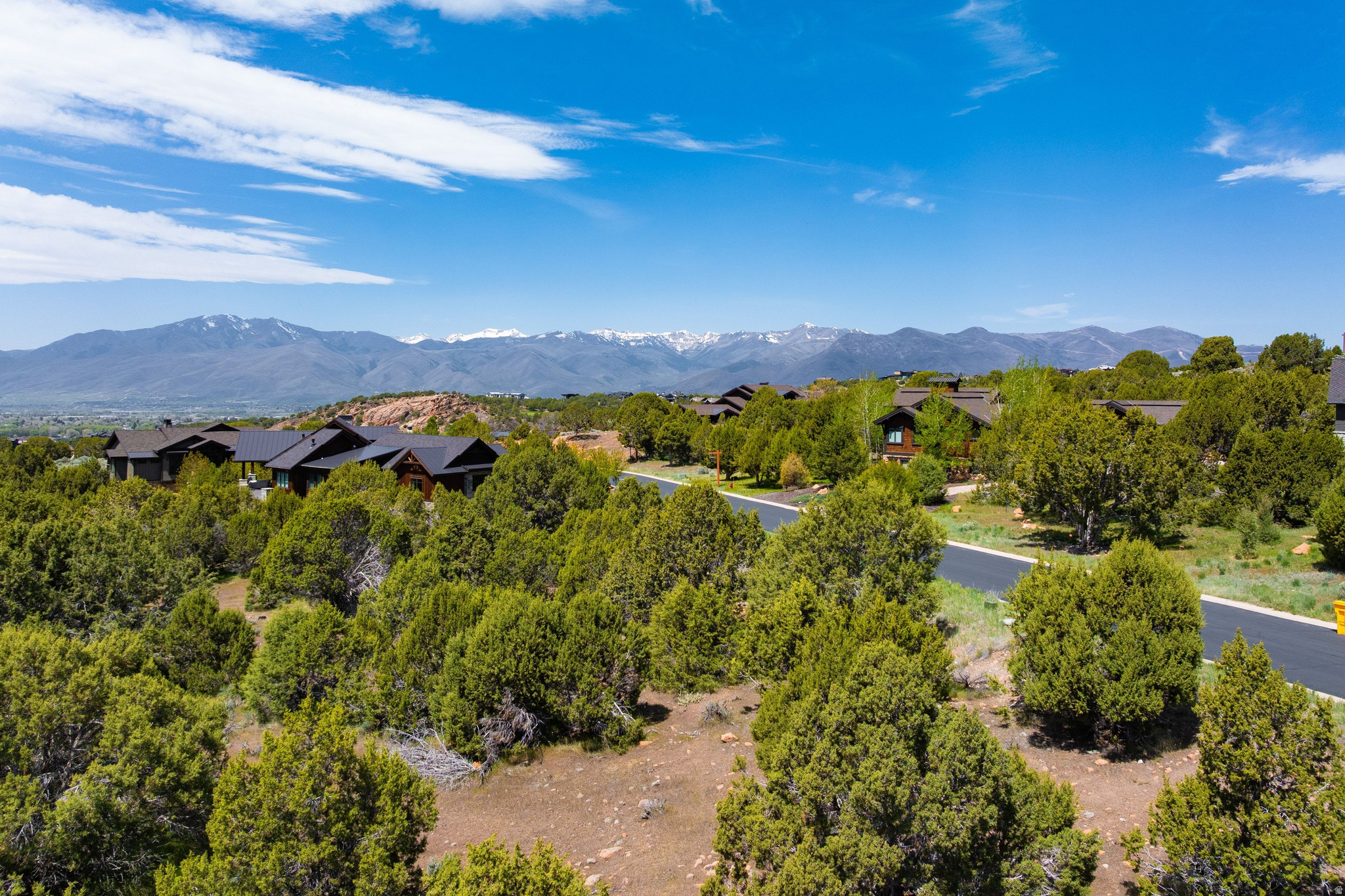 RED LEDGES - Land