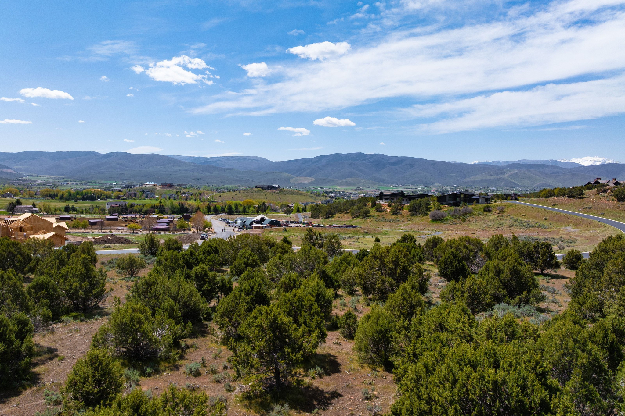 RED LEDGES - Land