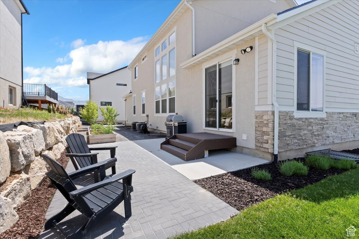 SEASONS ESTATES - Residential