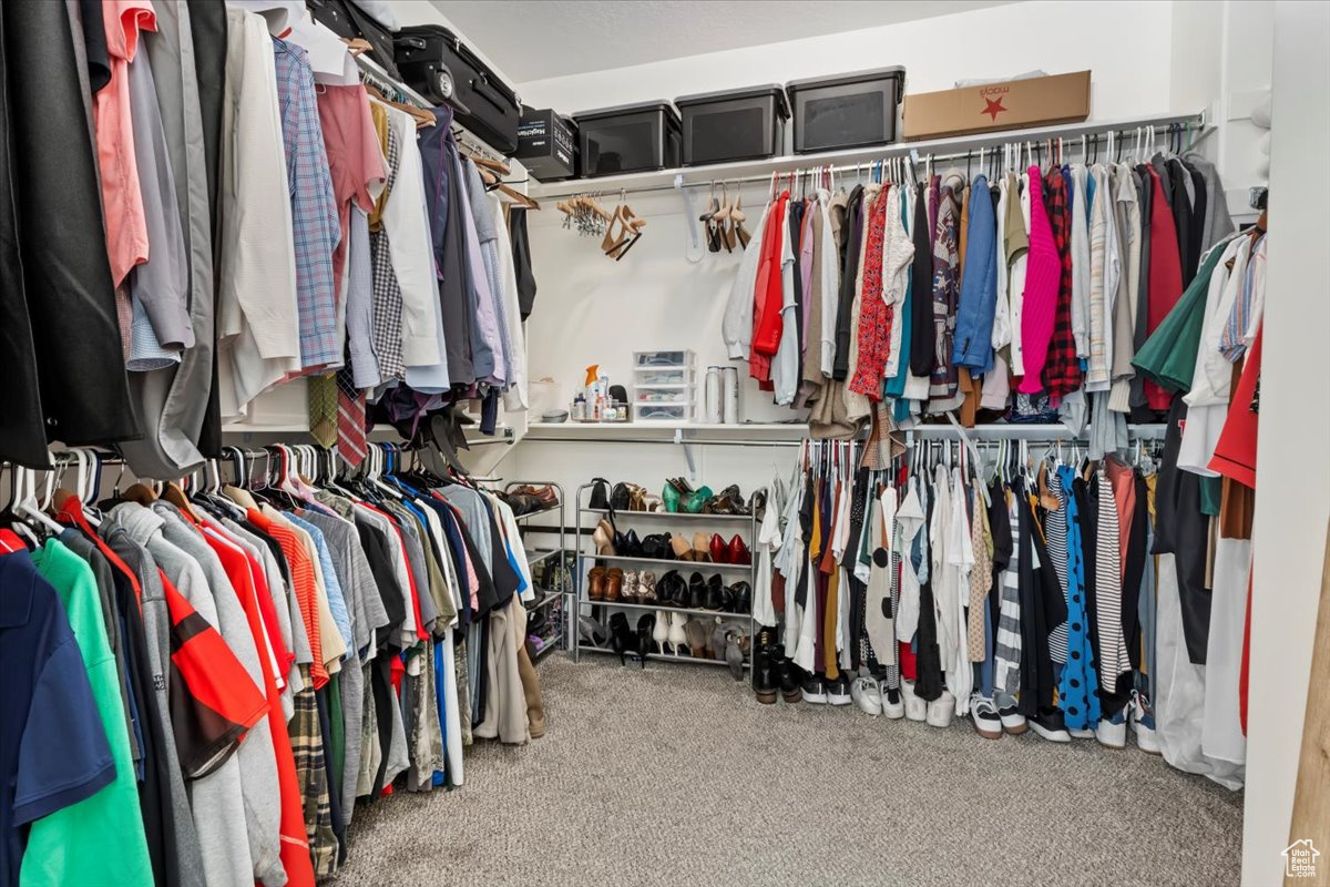 SEASONS ESTATES - Residential