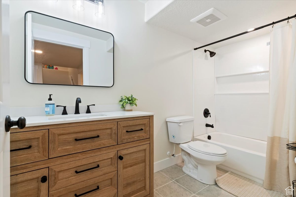 SEASONS ESTATES - Residential