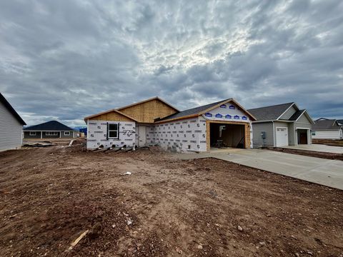 Tiny photo for 272 N 400 W, Preston, ID 83263 (MLS # 2123658)
