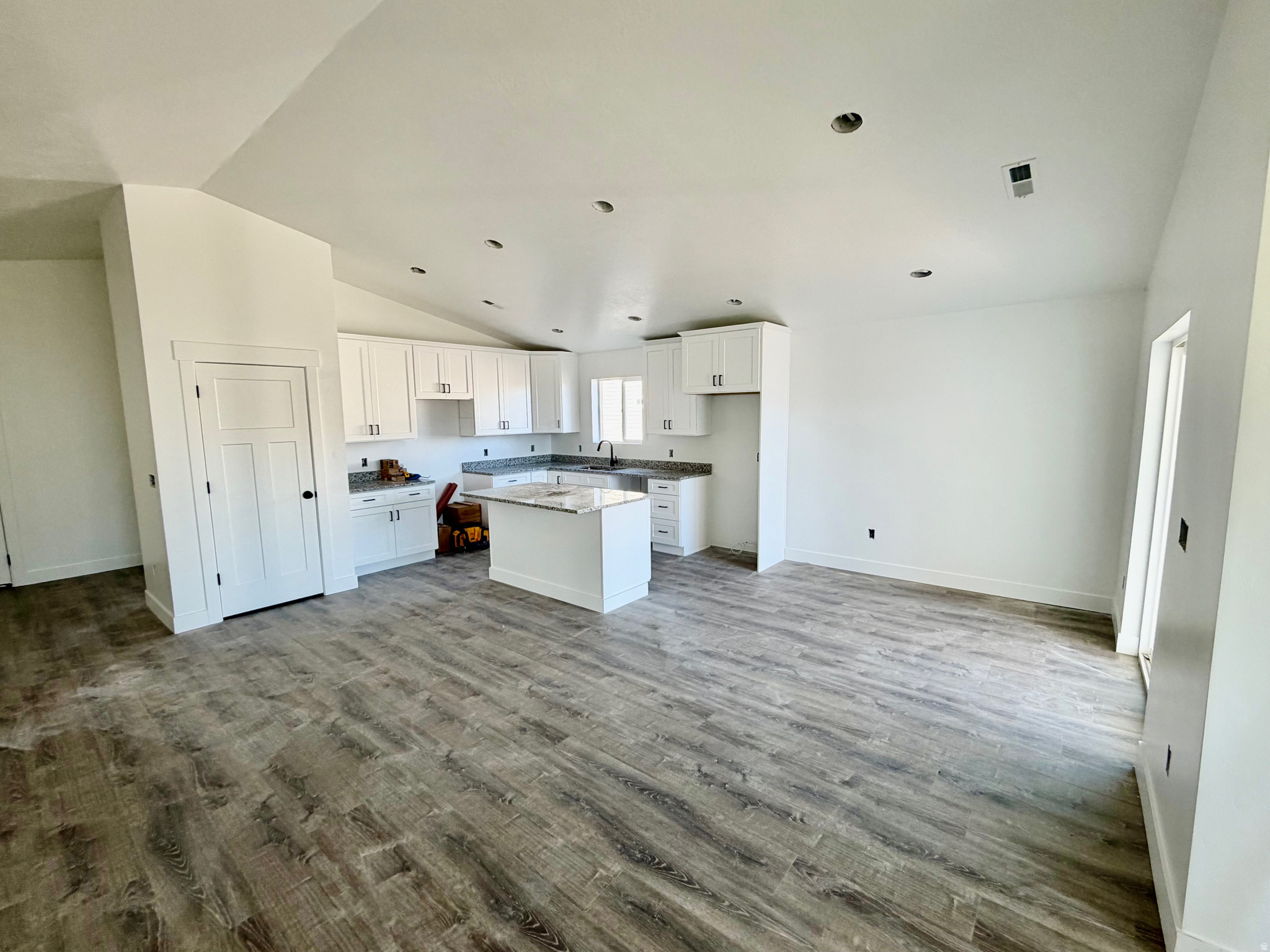 SADDLE CROSSING SUB - Residential