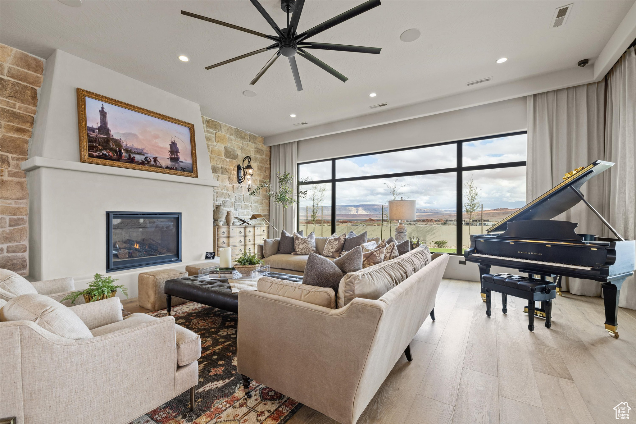 ESTATES AT SAND HOLLOW RESORT - Residential